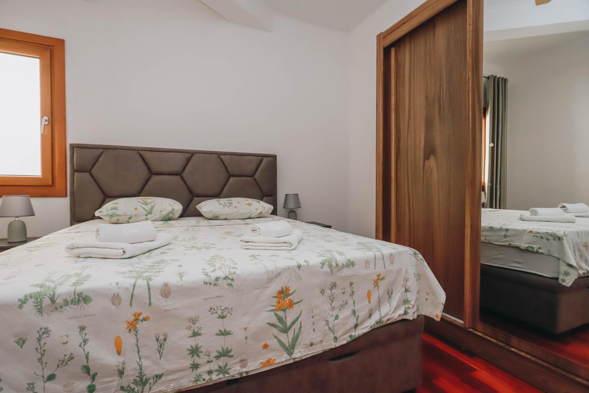 Apartment Near Ponta Nova Of Rafailovici Bečići Εξωτερικό φωτογραφία